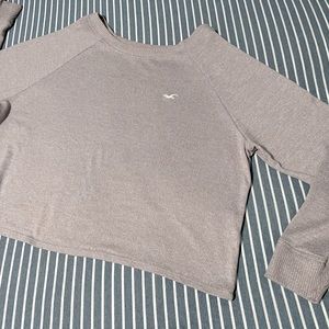 lightweight sweater/crop Hollister Size L